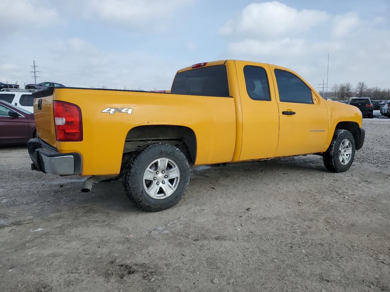 2012 Chevrolet Silverado - Image 3