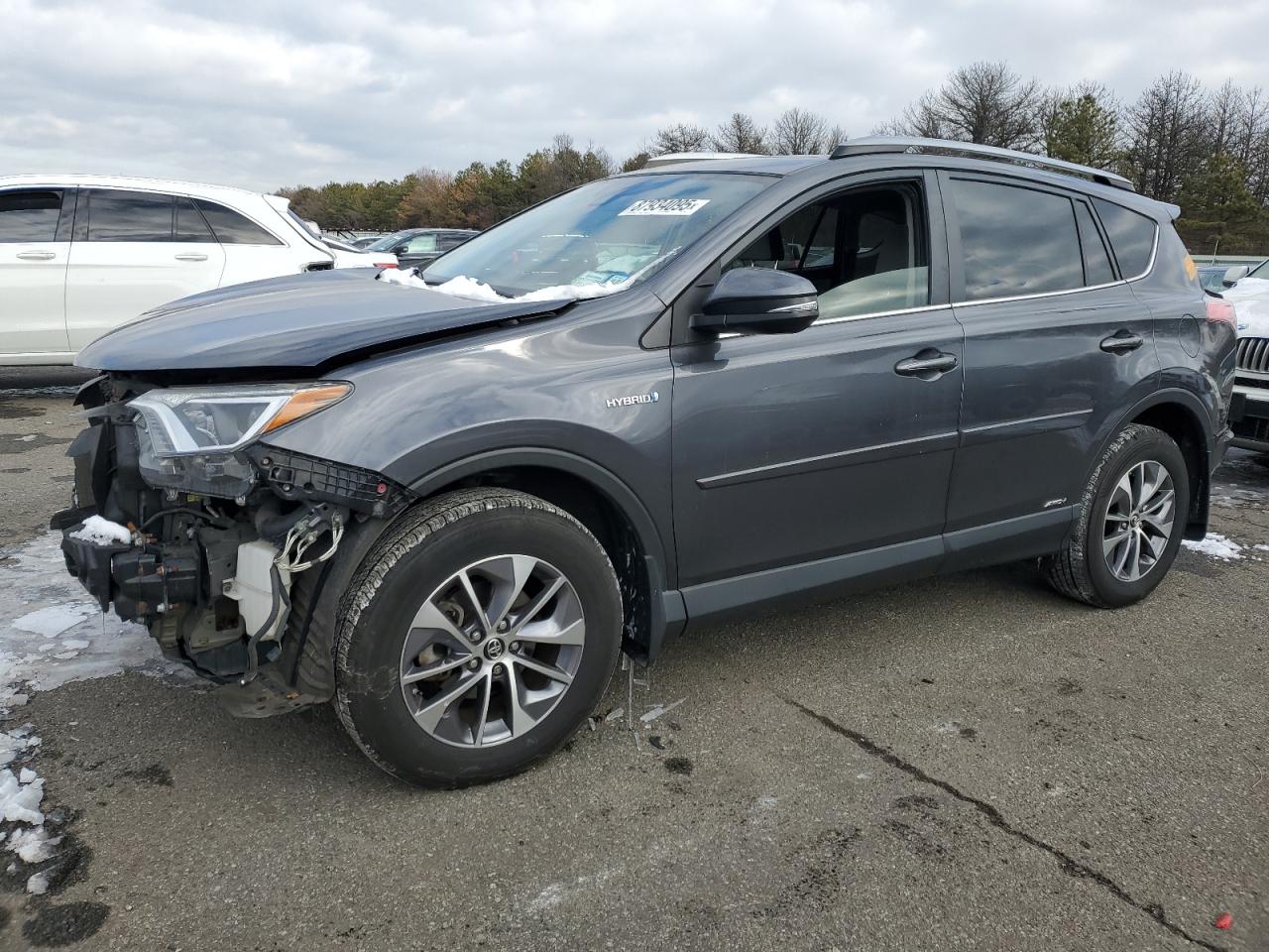 2017 Toyota RAV 4 - Image 1