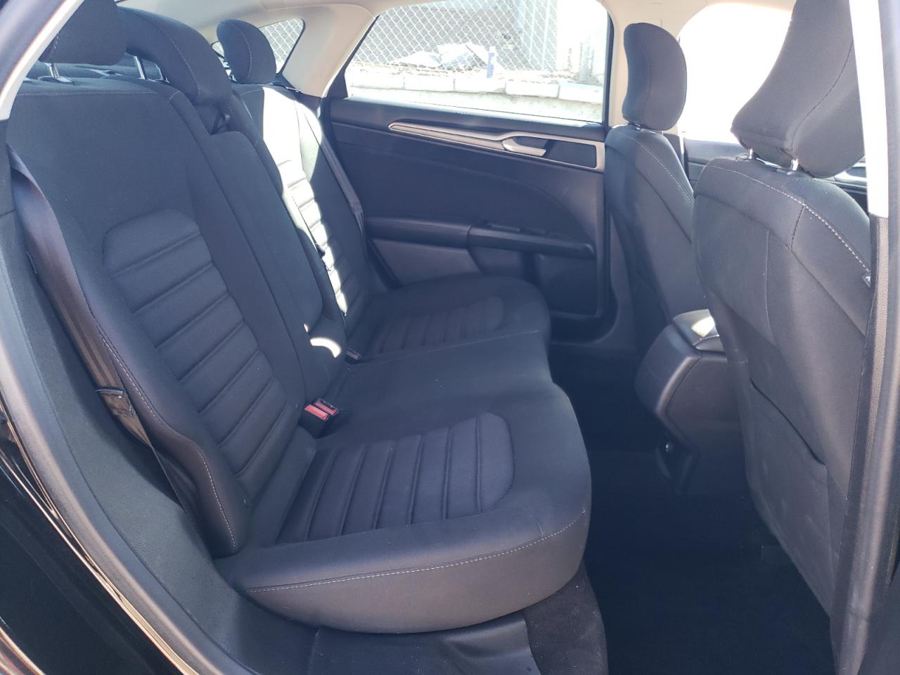 2017 Ford Fusion - Image 11