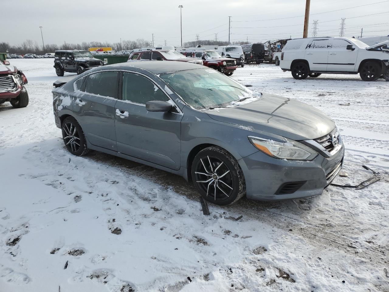 2016 Nissan Altima - Image 4
