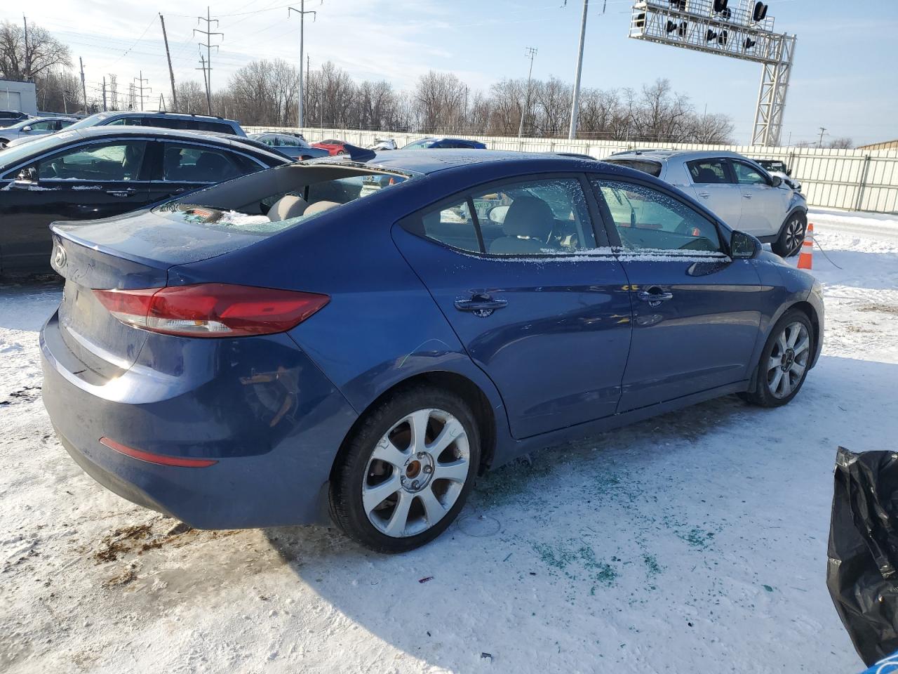 2018 Hyundai Elantra - Image 3