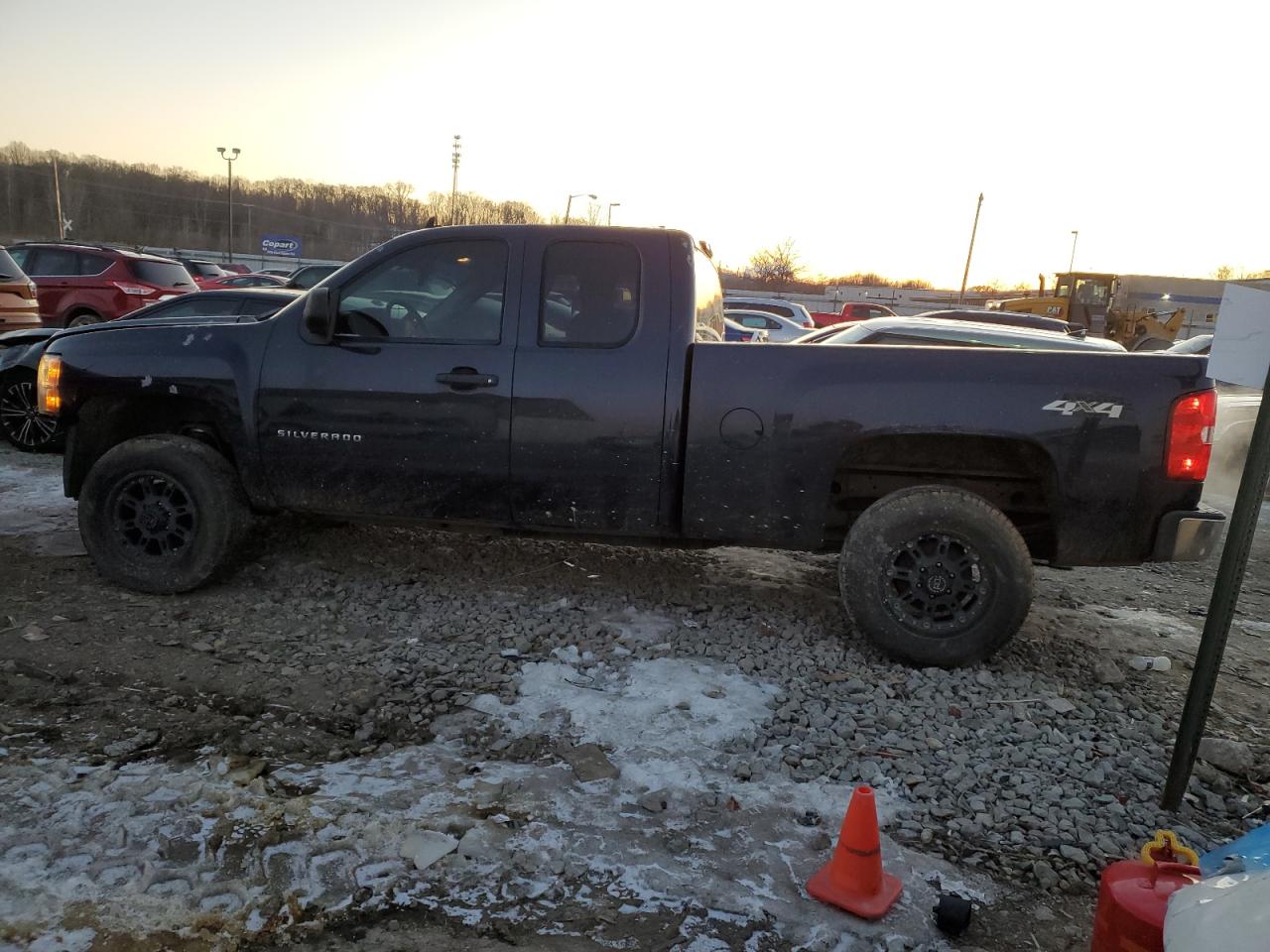 2010 Chevrolet Silverado - Image 2