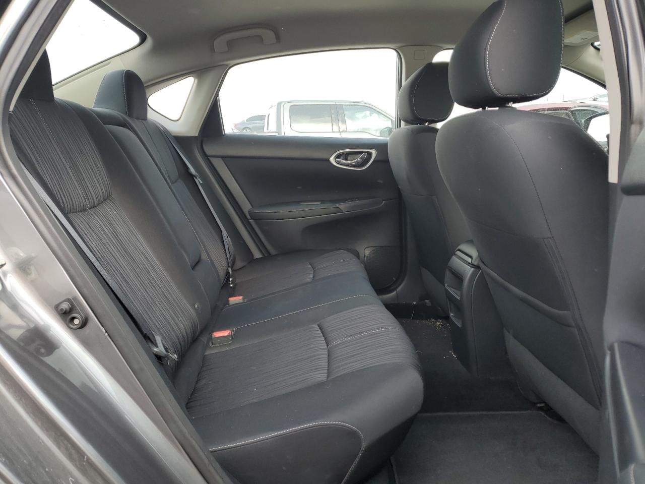 2017 Nissan Sentra - Image 10