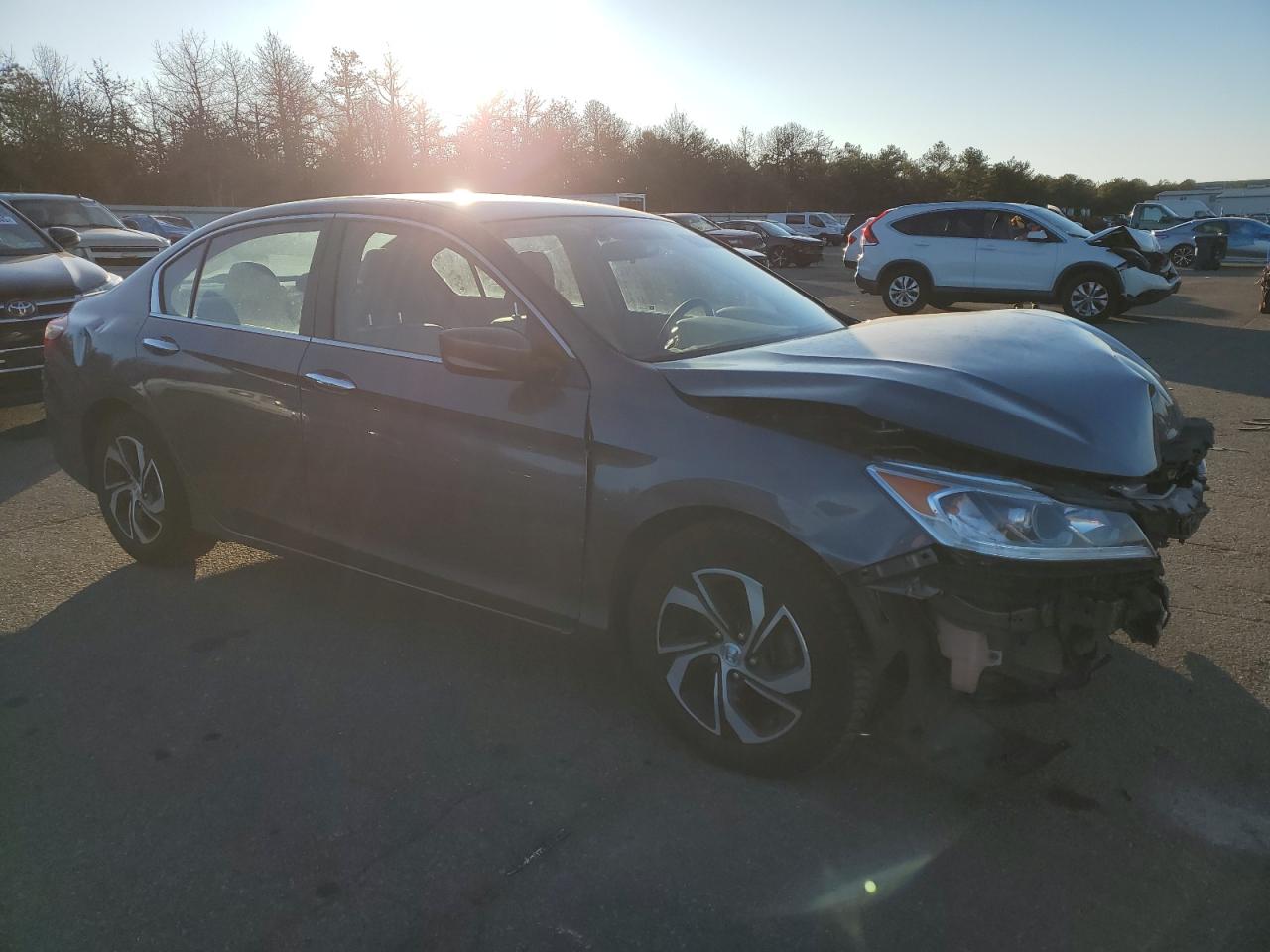 VIN 1HGCR2F37HA071123 2017 HONDA ACCORD no.4