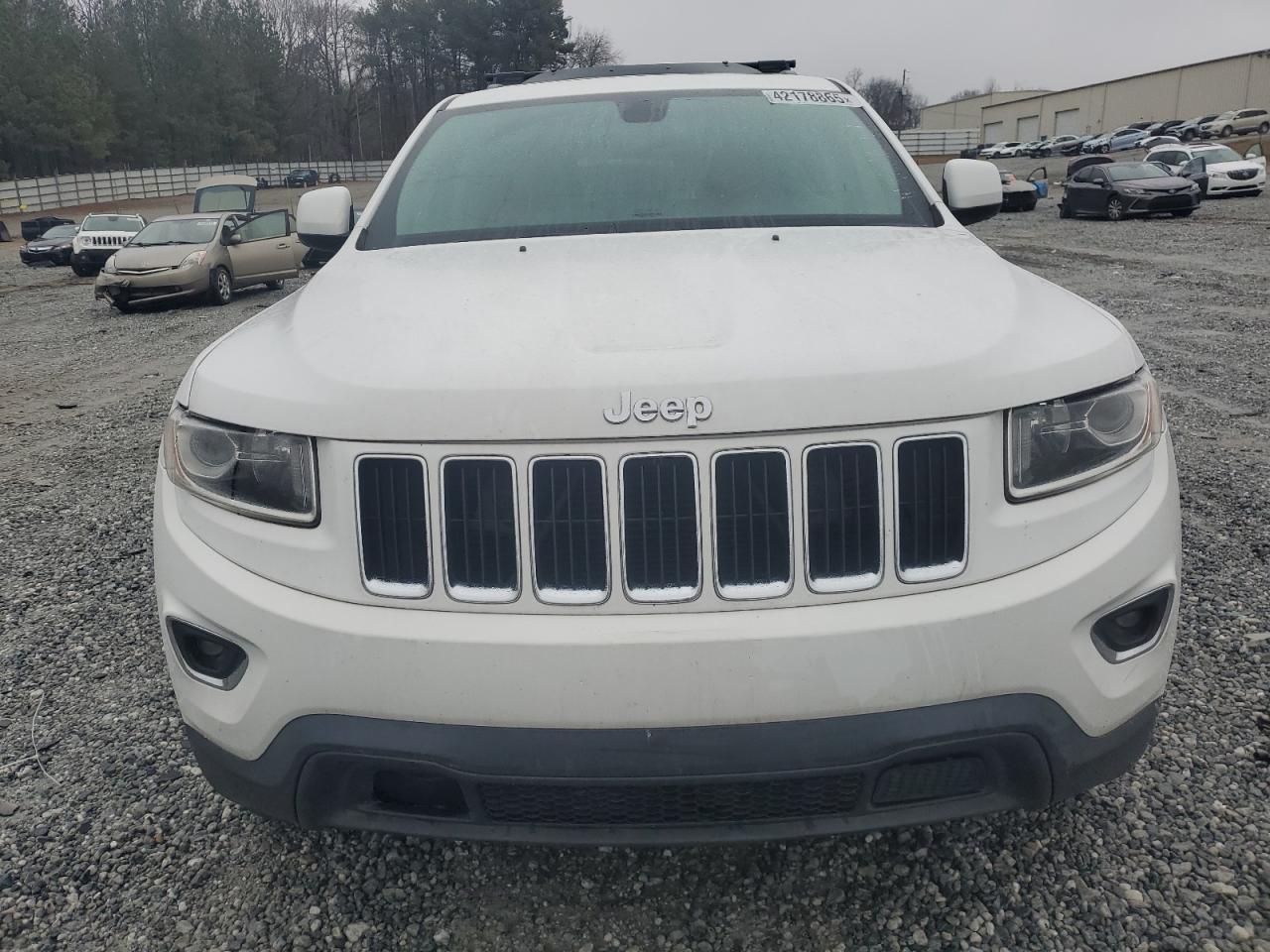 2014 Jeep Grand Cherokee - Image 5