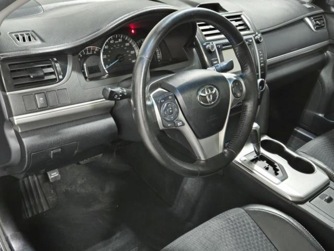 2012 Toyota Camry - Image 9