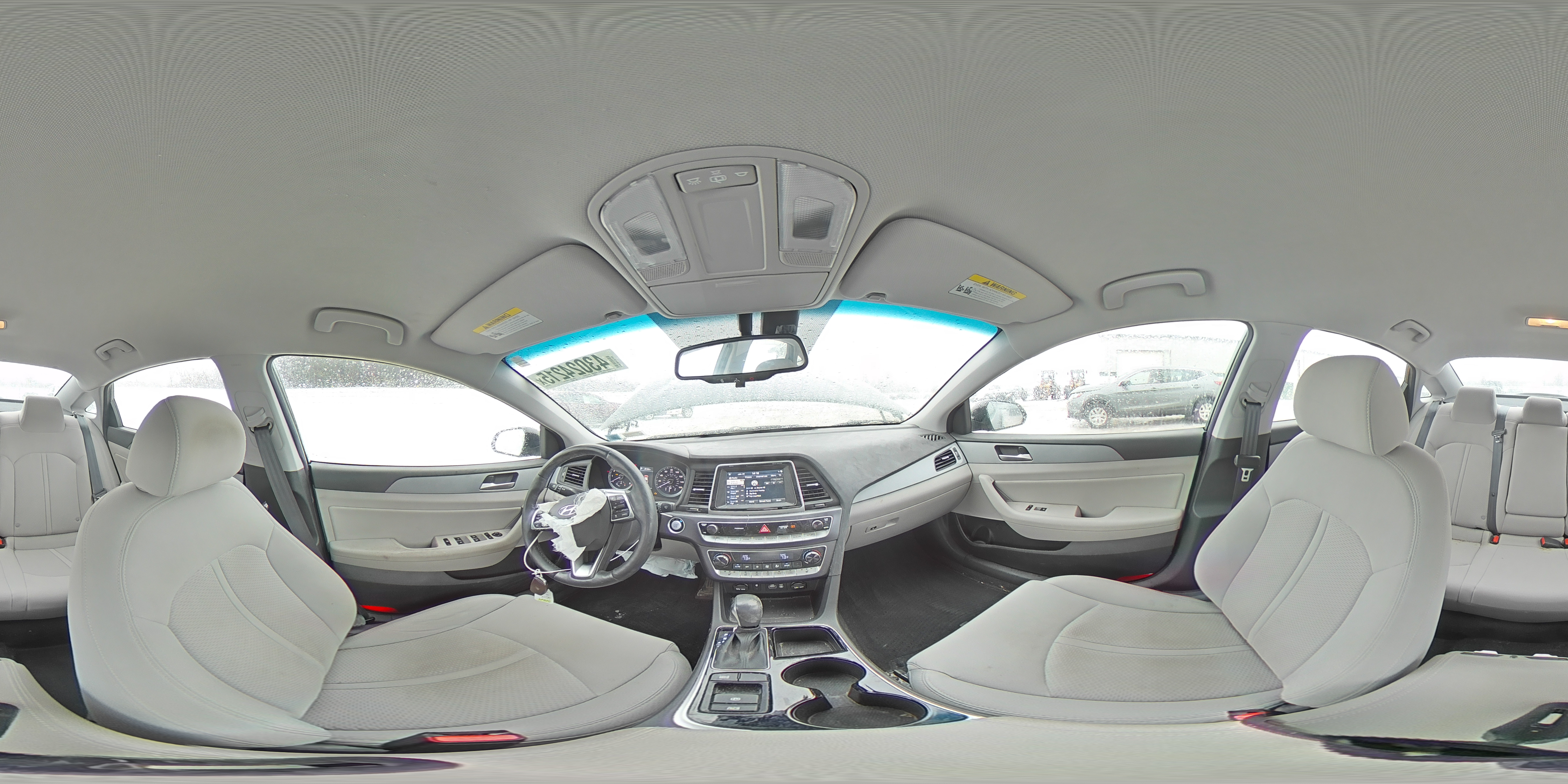 2018 Hyundai Sonata - Image 13