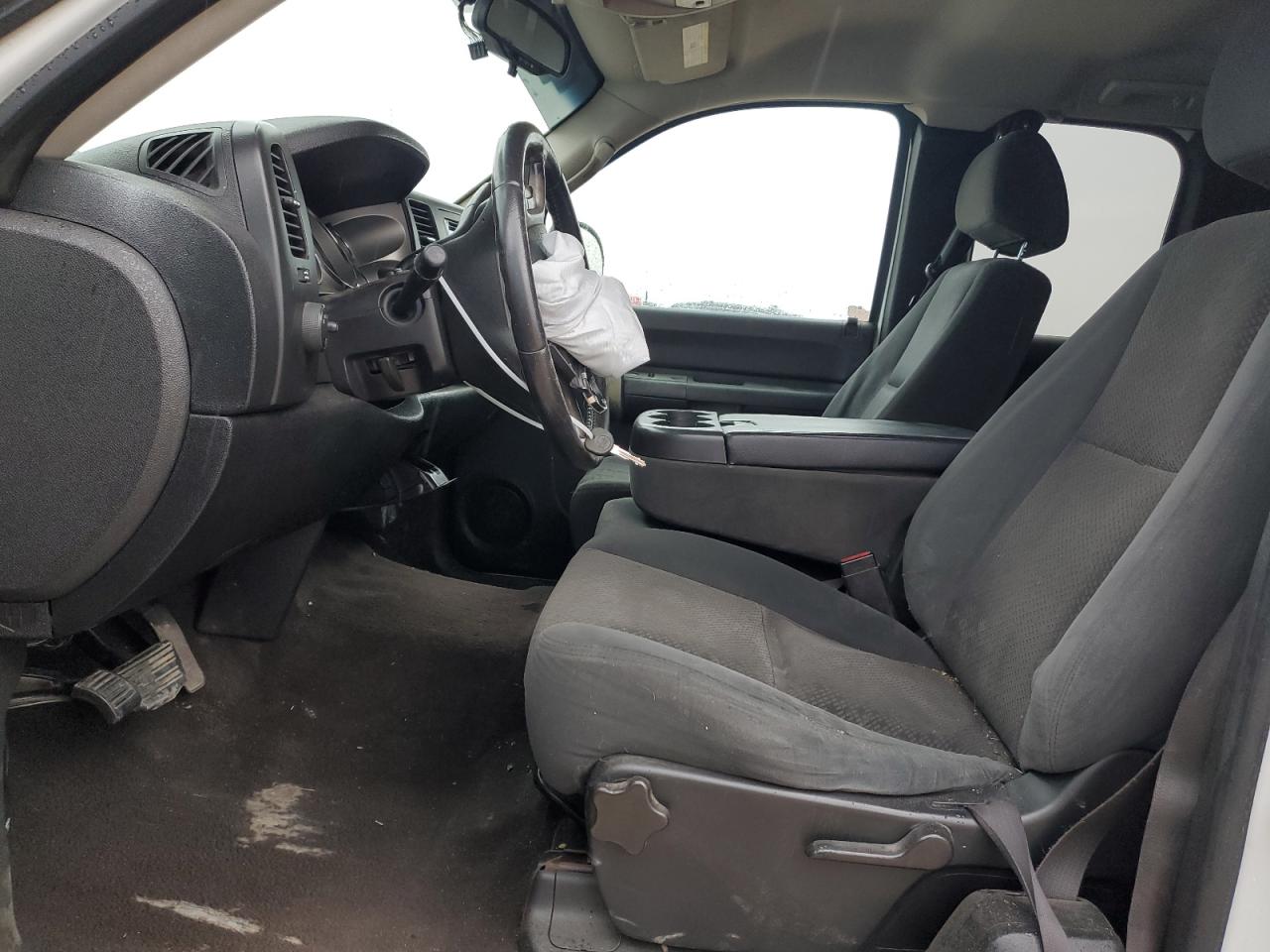 2009 Chevrolet Silverado - Image 7