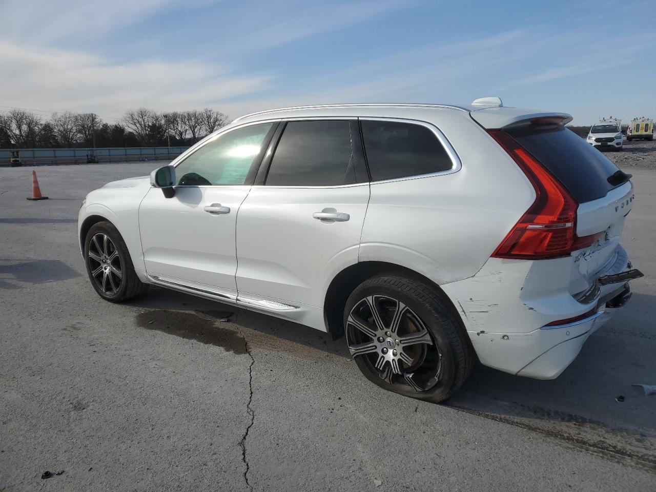 2019 Volvo XC60 - Image 2