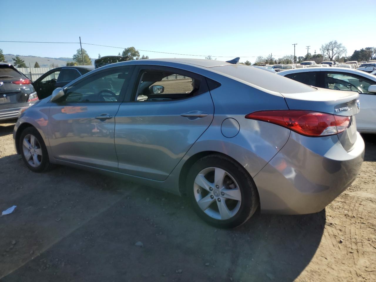 VIN KMHDH4AE8DU531016 2013 HYUNDAI ELANTRA no.2