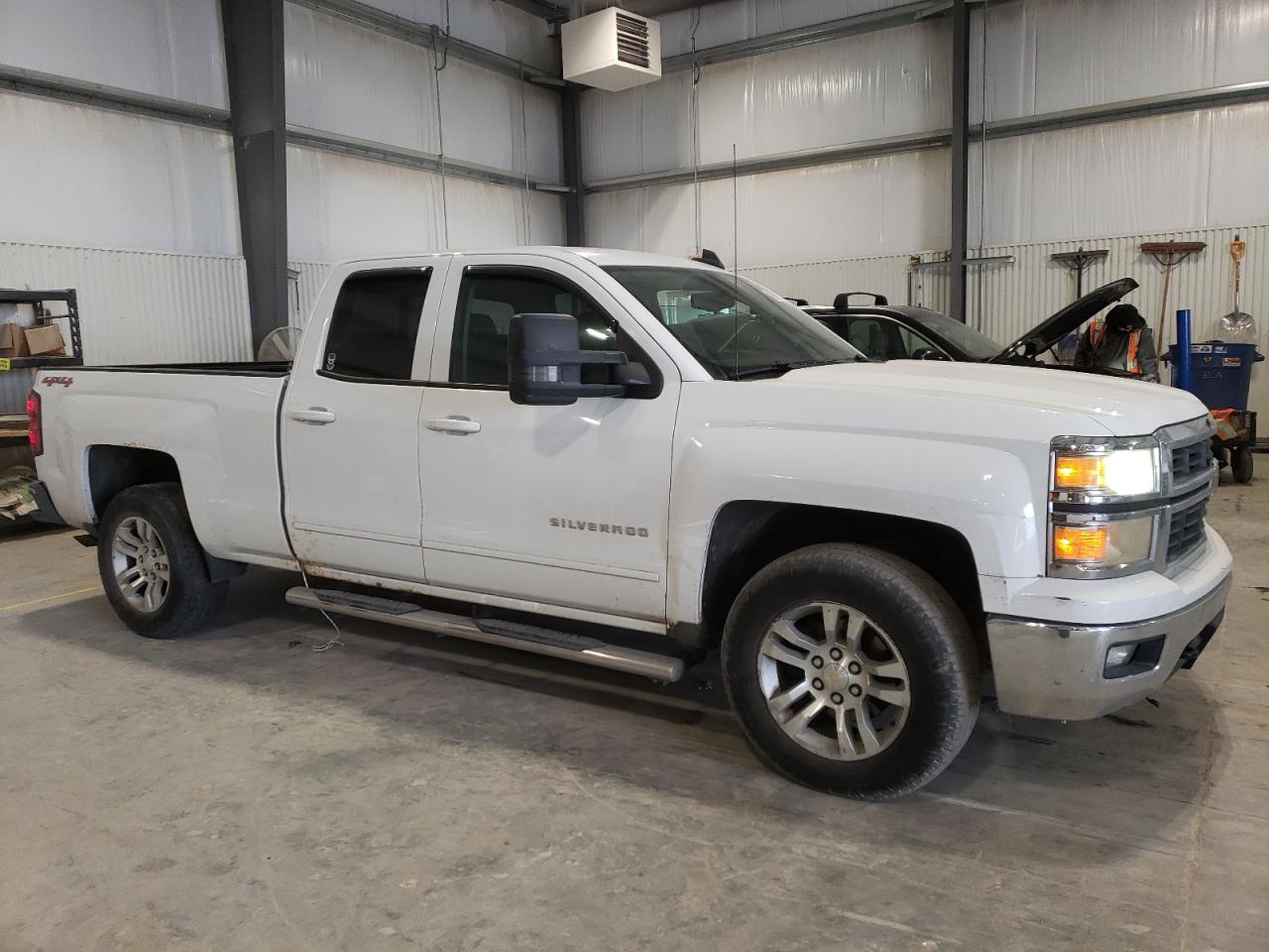 2015 Chevrolet Silverado - Image 4