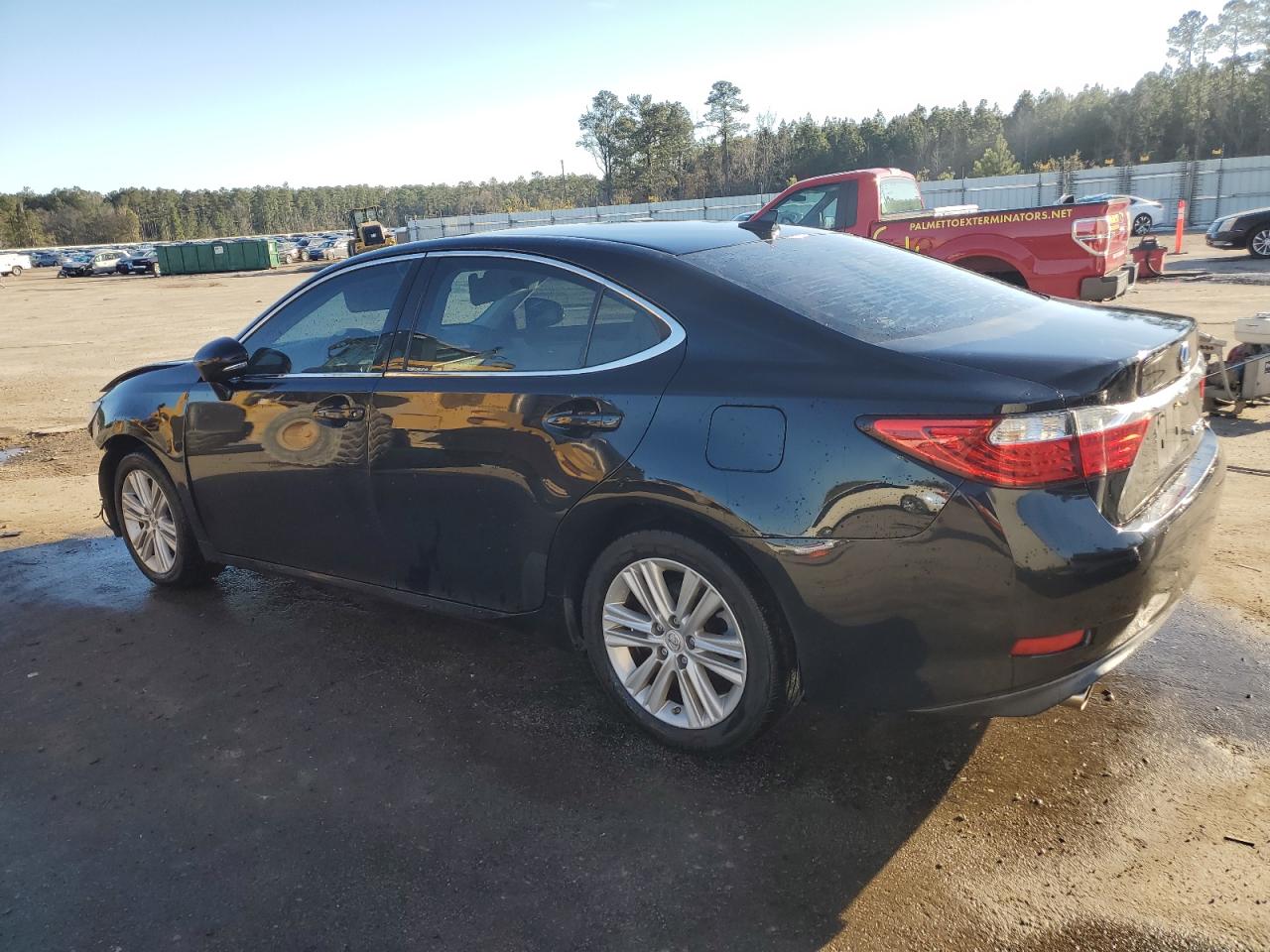 2014 Lexus ES - Image 2