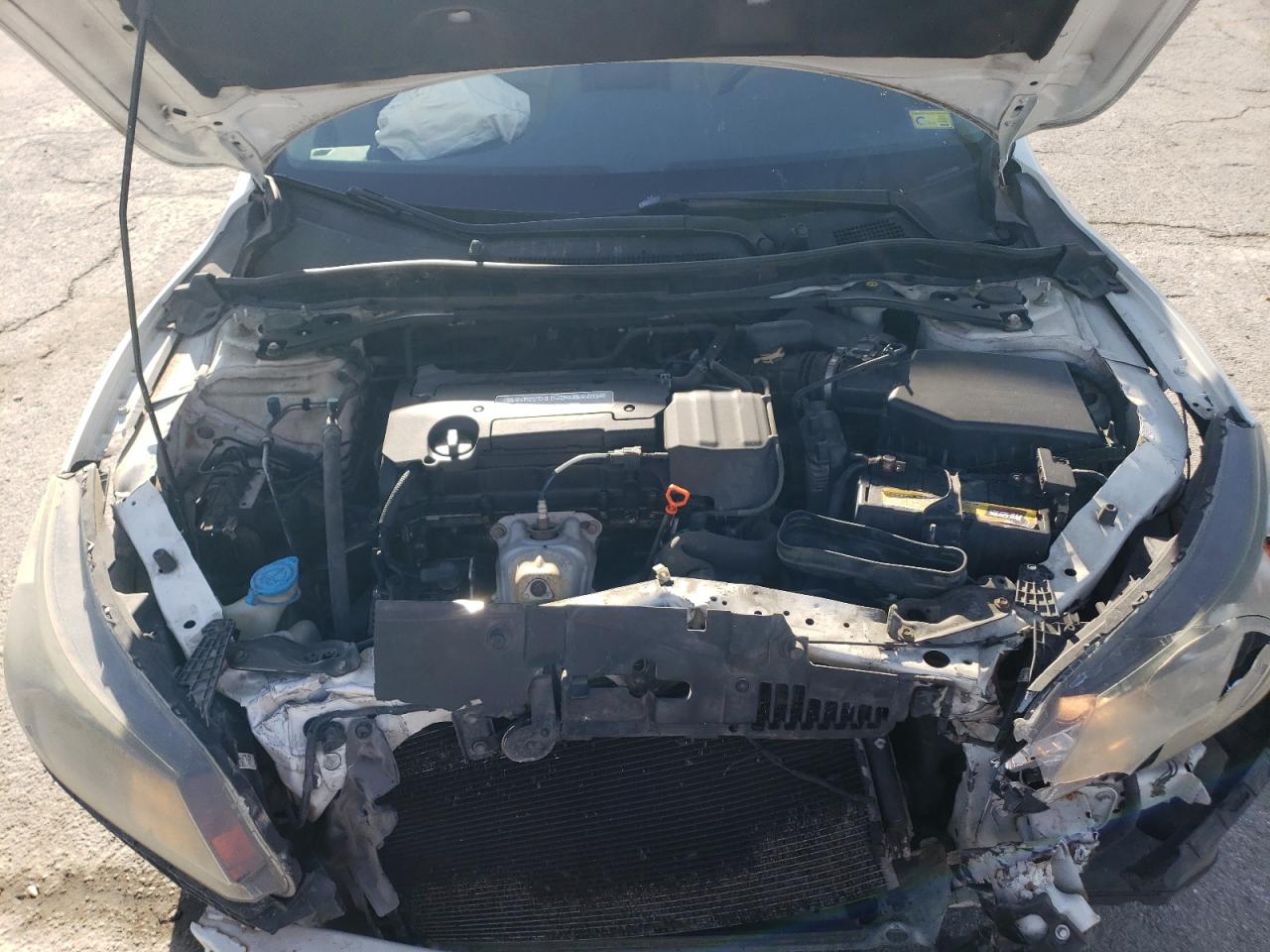 2014 Honda Accord - Image 13