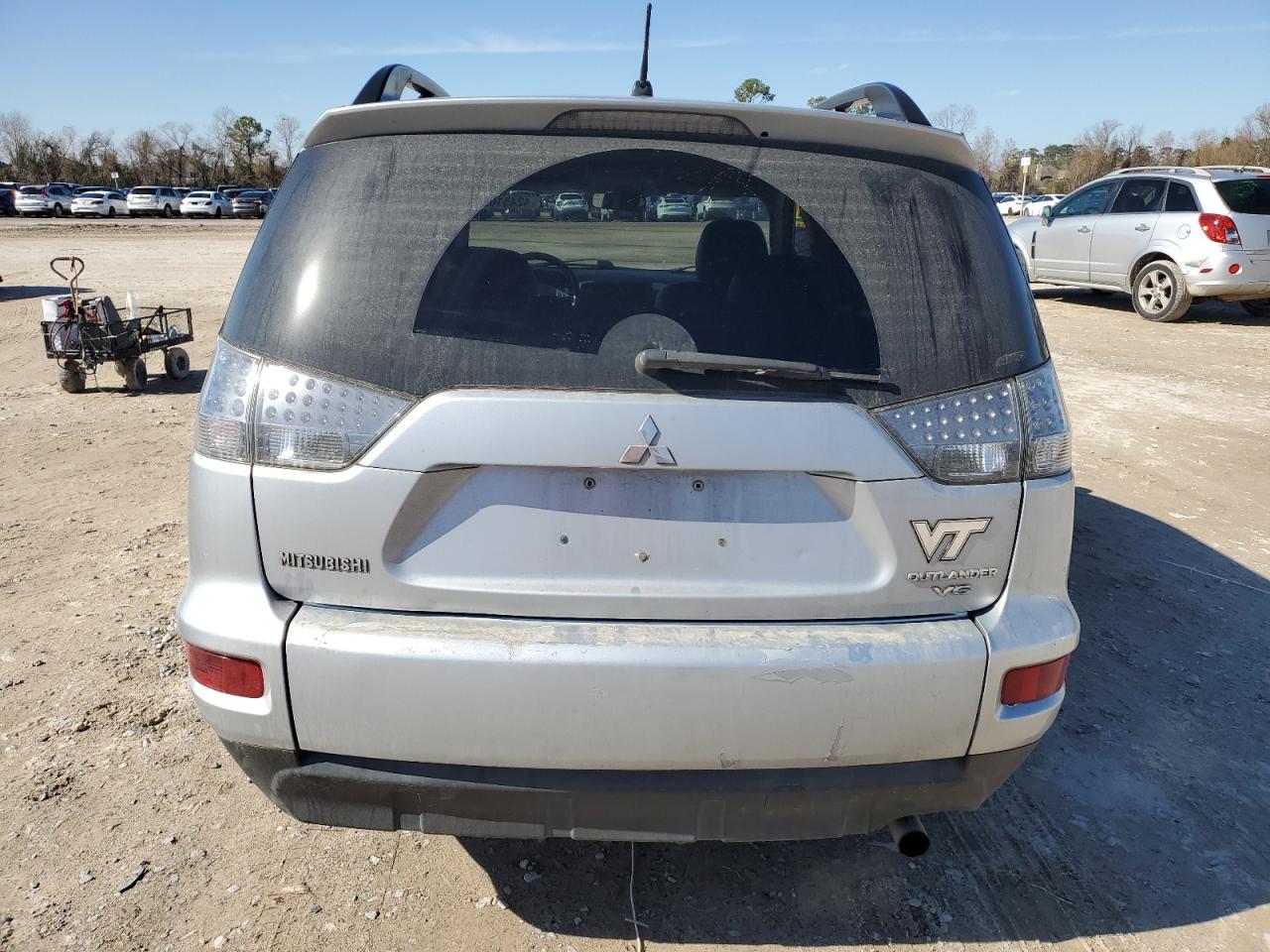 2010 Mitsubishi Outlander - Image 6