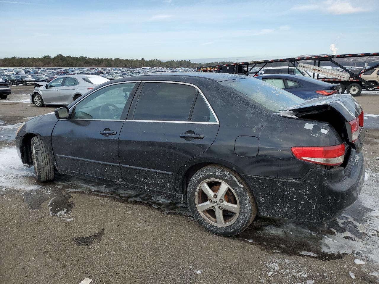 2004 Honda Accord - Image 2