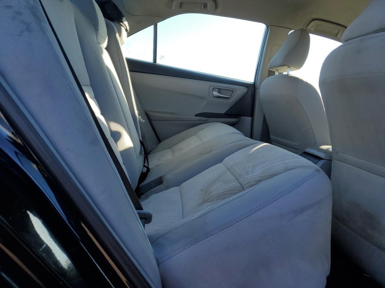2017 Toyota Camry - Image 10