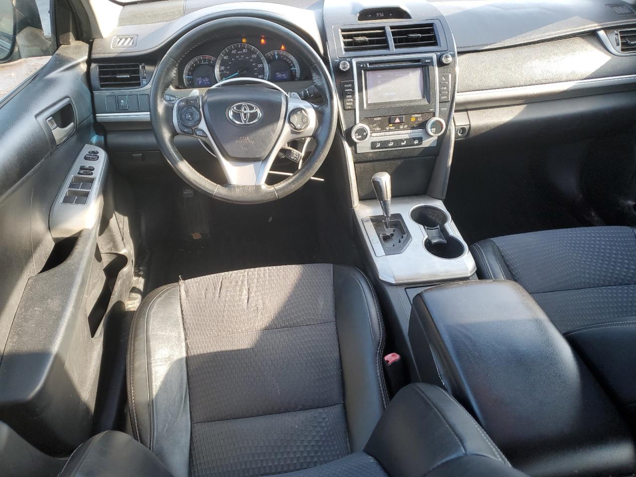2012 Toyota Camry - Image 8