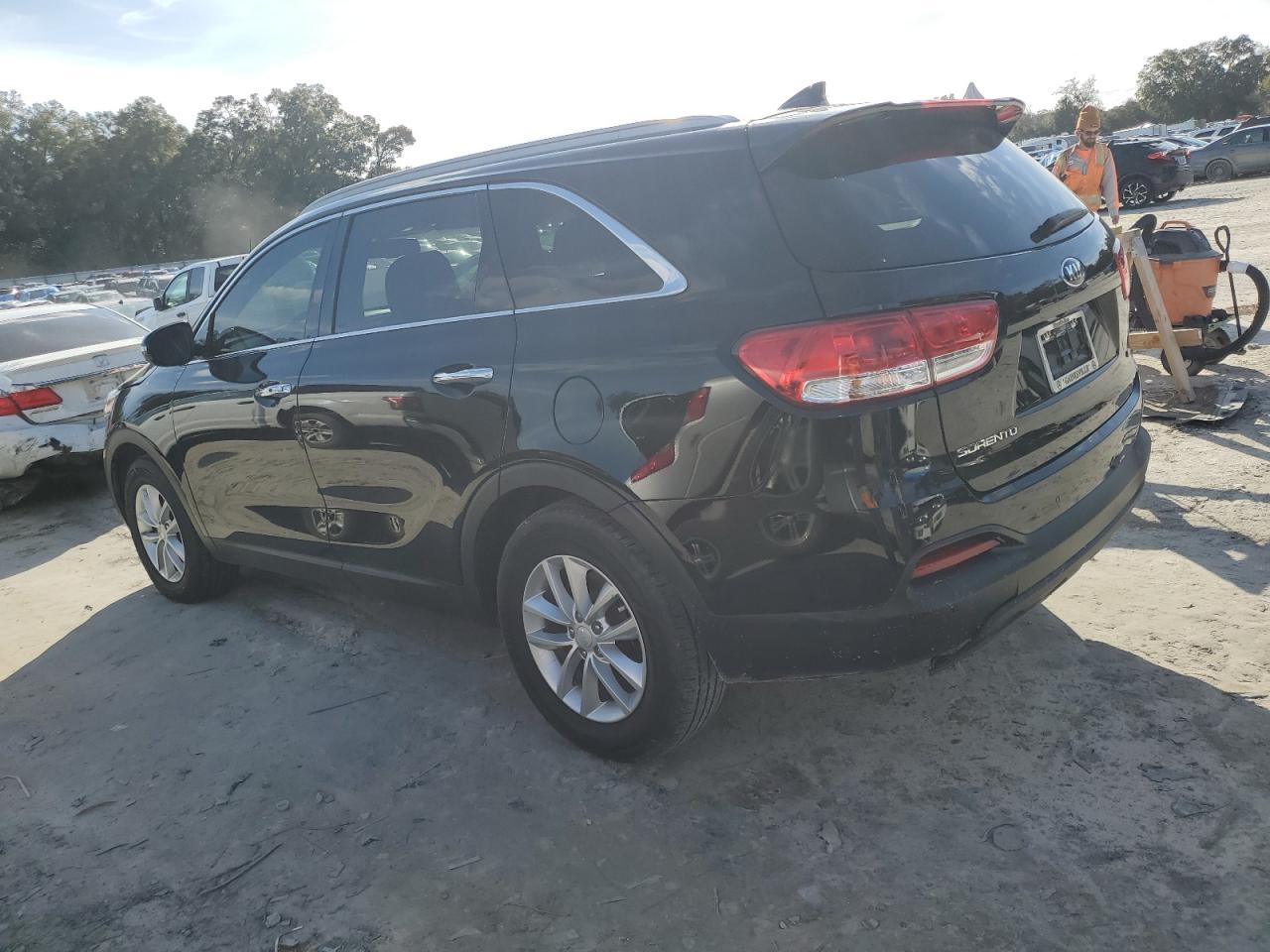 2017 Kia Sorento - Image 2
