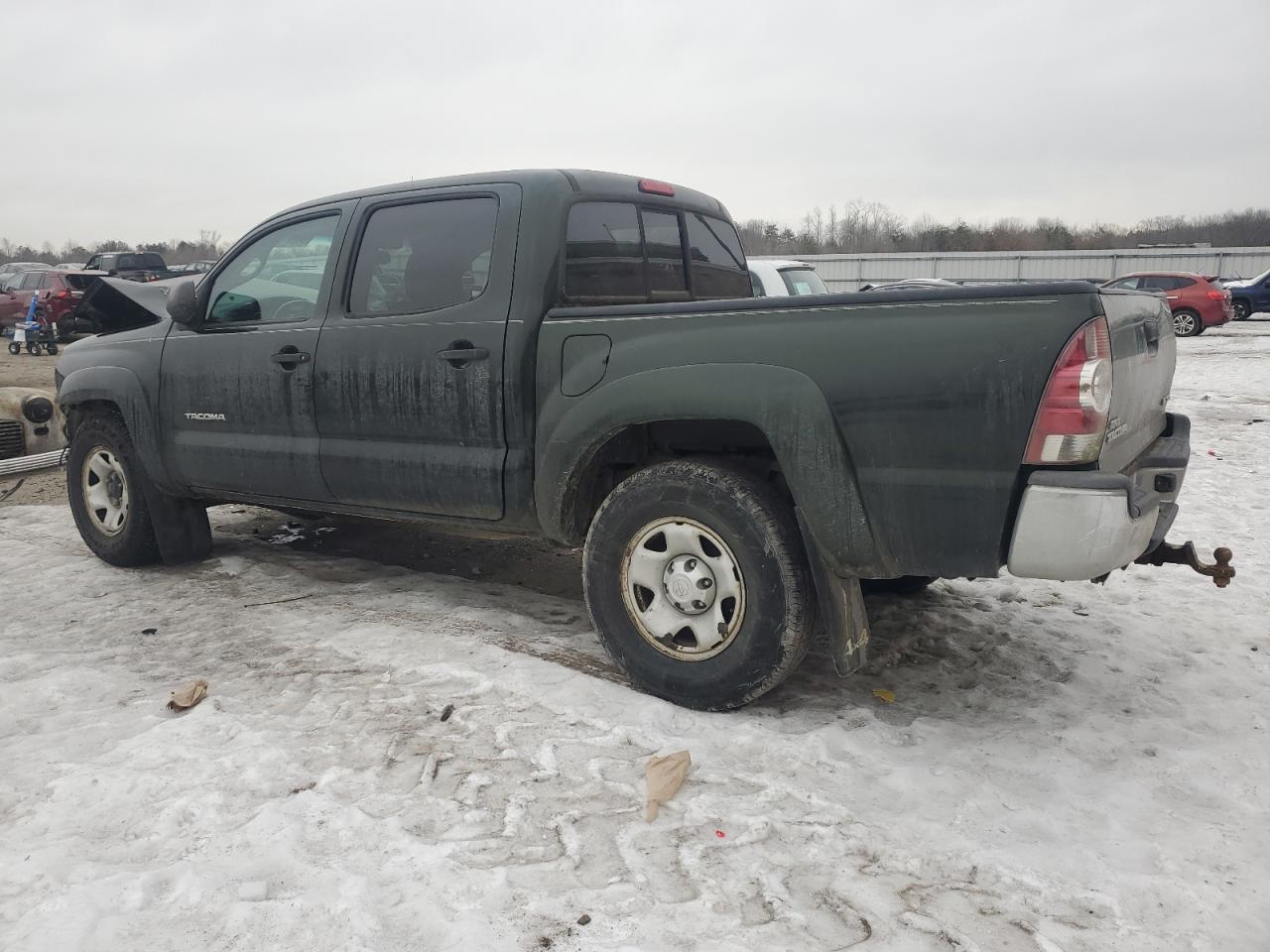 2013 Toyota Tacoma - Image 2