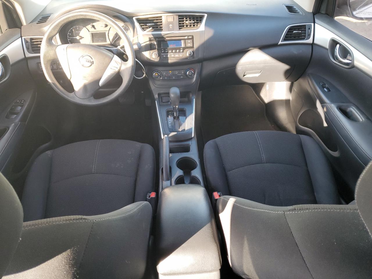 2016 Nissan Sentra - Image 8