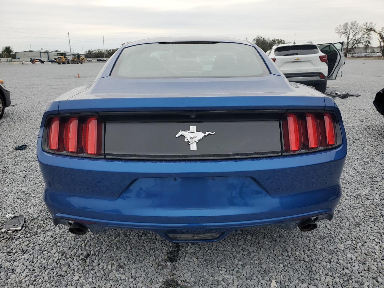 2017 Ford Mustang - Image 6
