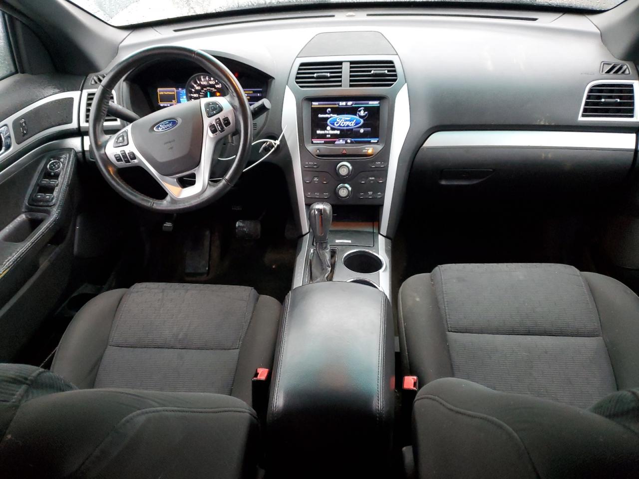 2013 Ford Explorer - Image 8