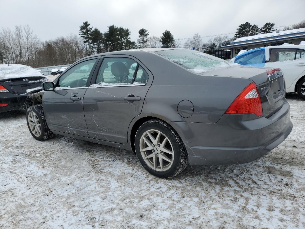 2010 Ford Fusion - Image 2
