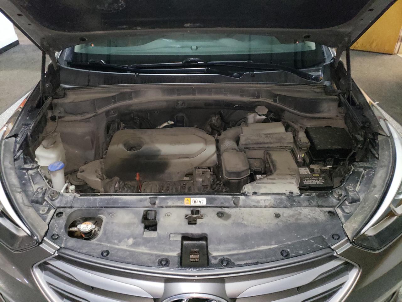 2018 Hyundai Santa Fe - Image 12