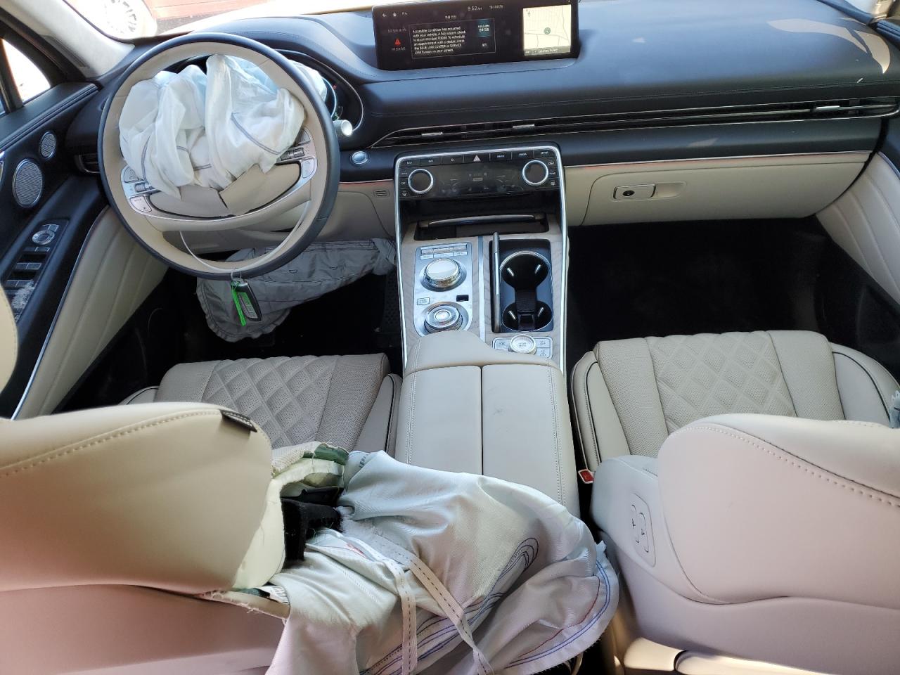 2023 Genesis GV80 - Image 8