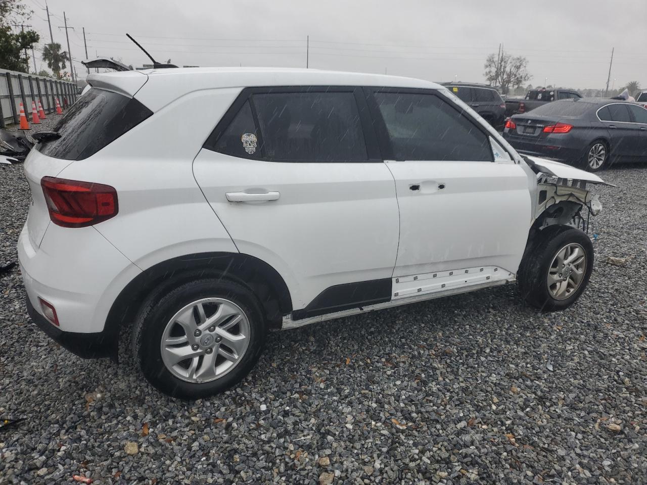 2023 Hyundai Venue - Image 3