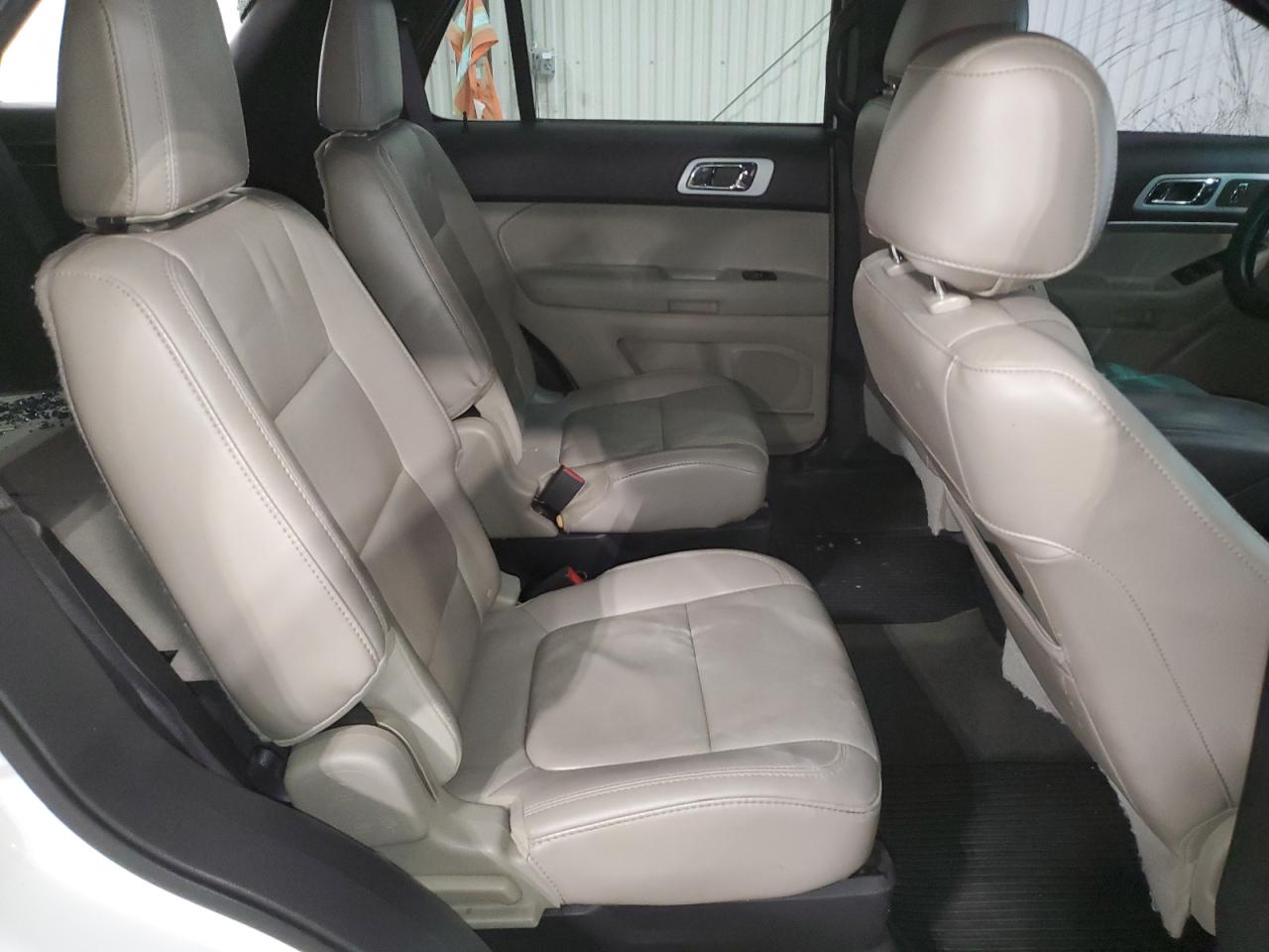 2013 Ford Explorer - Image 11