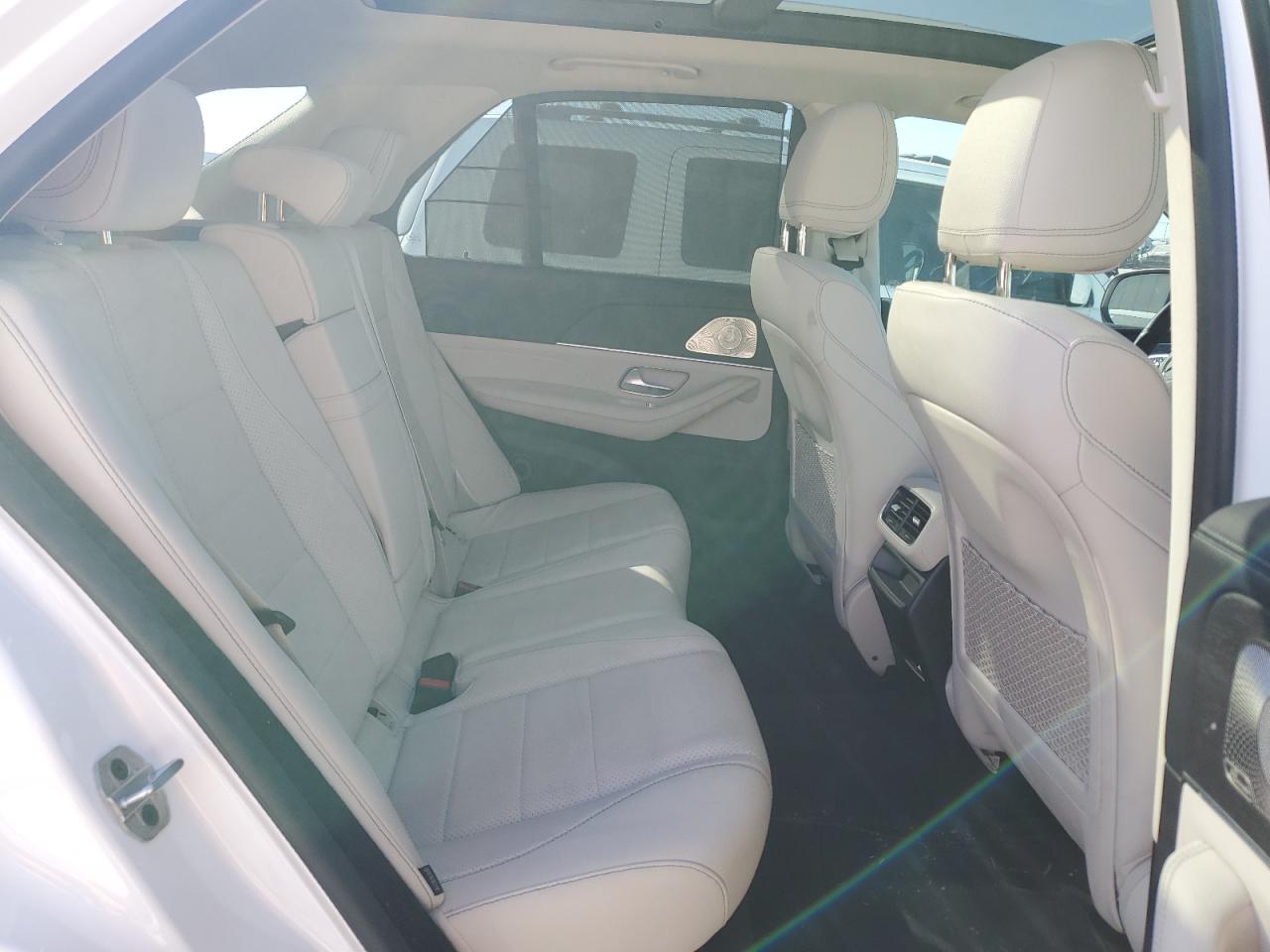 2021 Mercedes-Benz GLE - Image 11