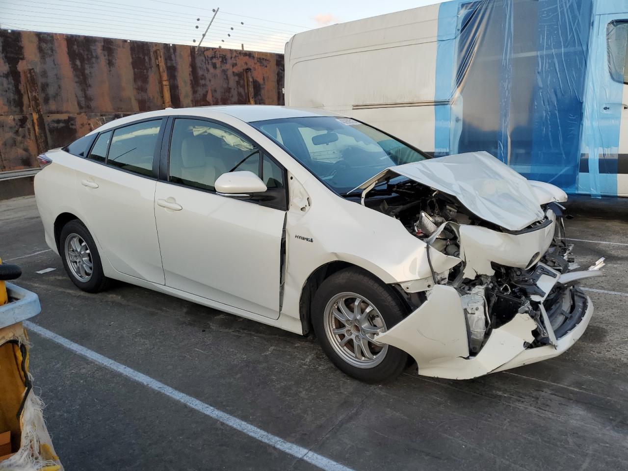 2016 Toyota Prius - Image 4