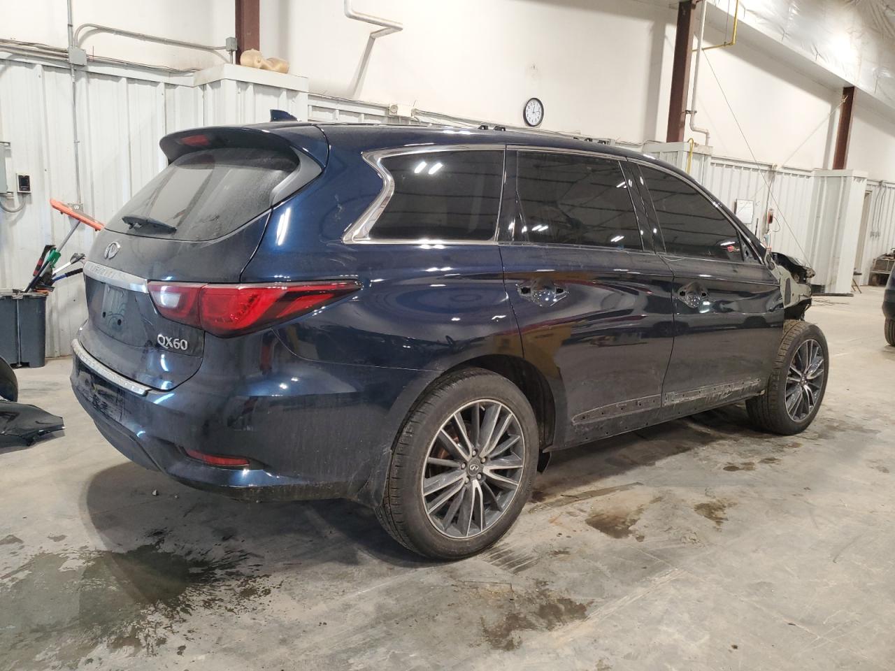 2018 Infiniti QX60 - Image 3