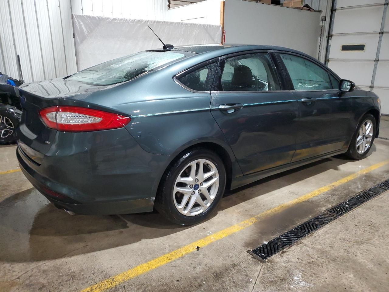 2016 Ford Fusion - Image 3