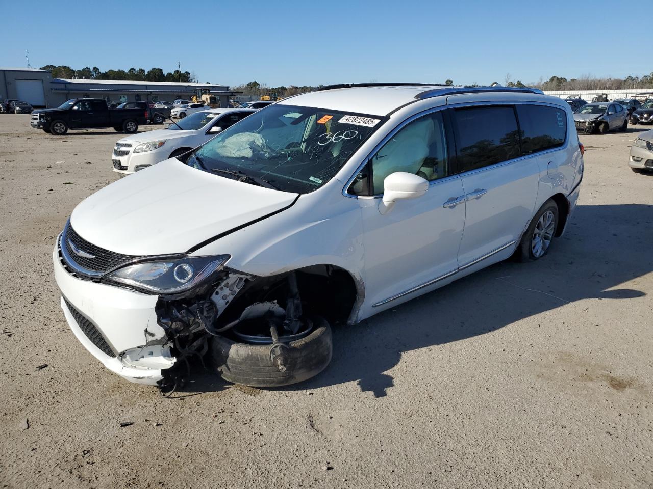 2018 Chrysler Pacifica - Image 1