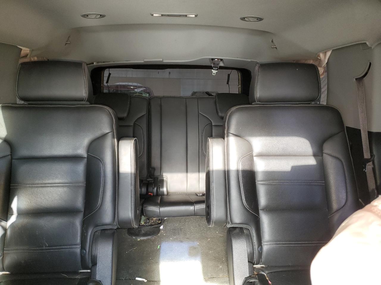 2015 GMC Yukon - Image 10