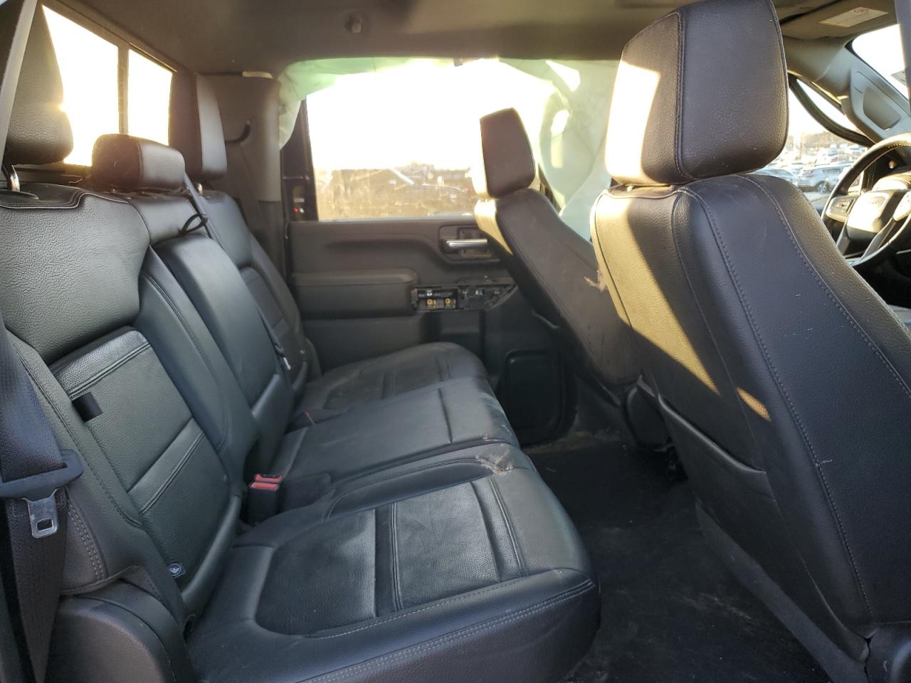 2022 GMC Sierra - Image 10