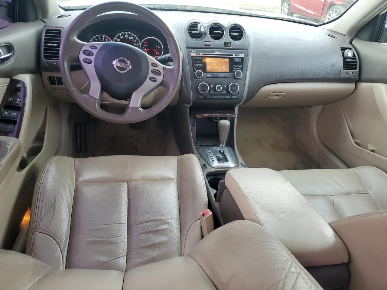2010 Nissan Altima - Image 8