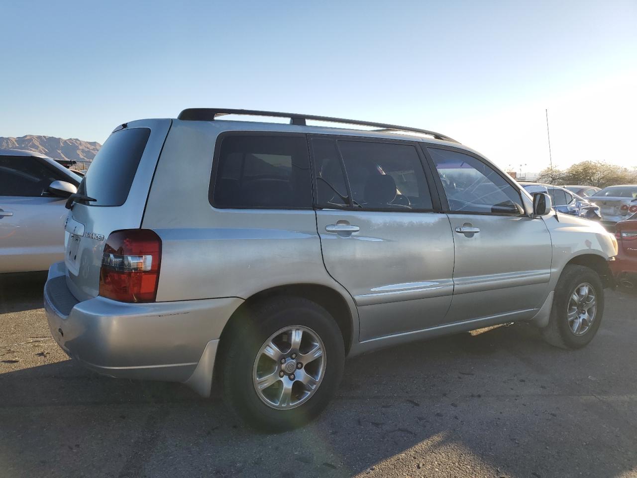2004 Toyota Highlander - Image 3