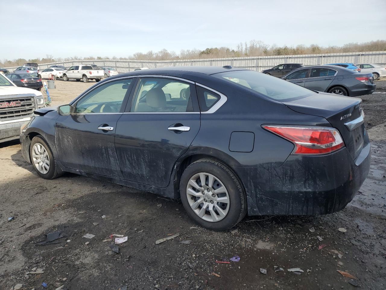2014 Nissan Altima - Image 2