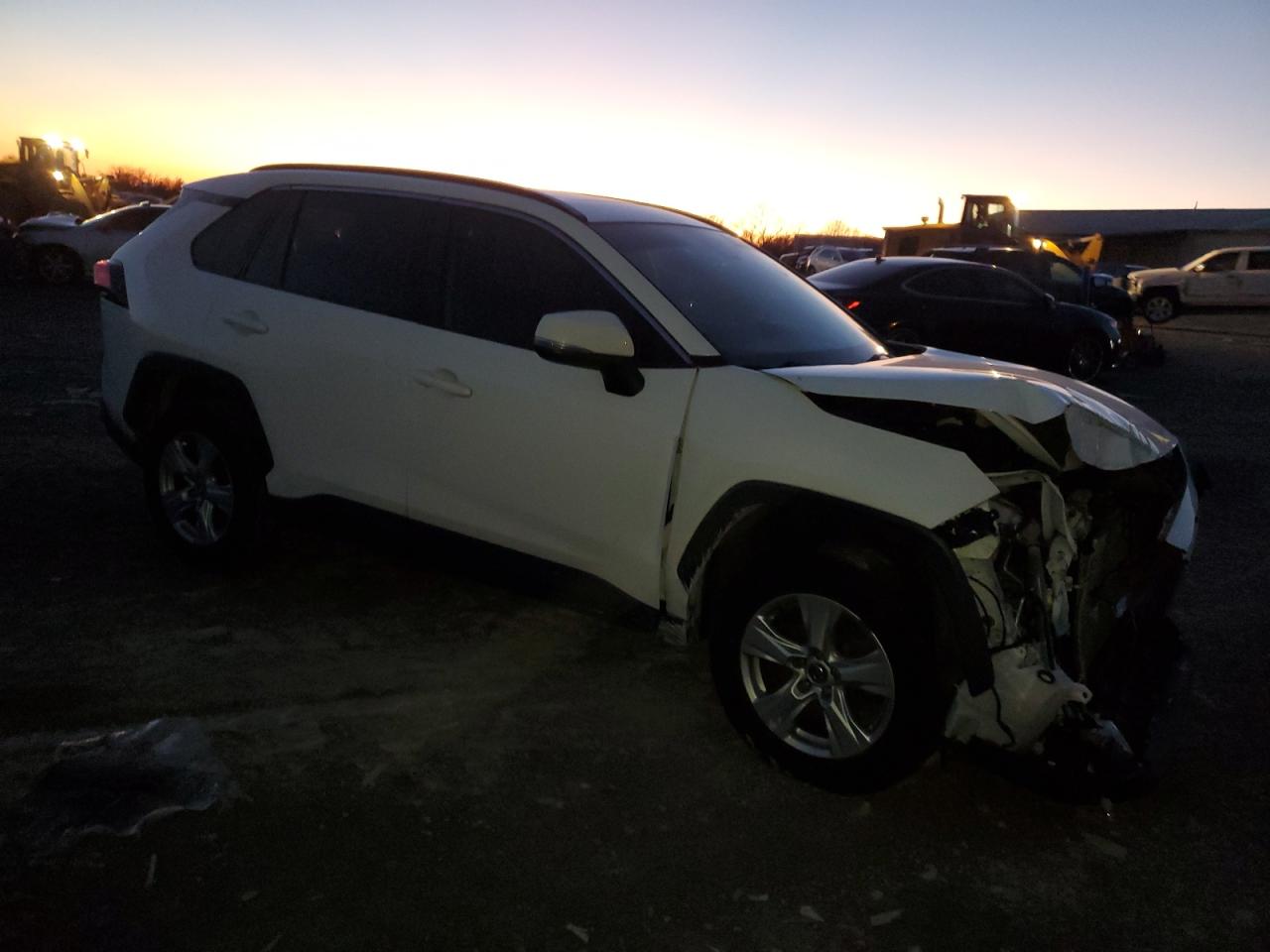 2019 Toyota RAV 4 - Image 4