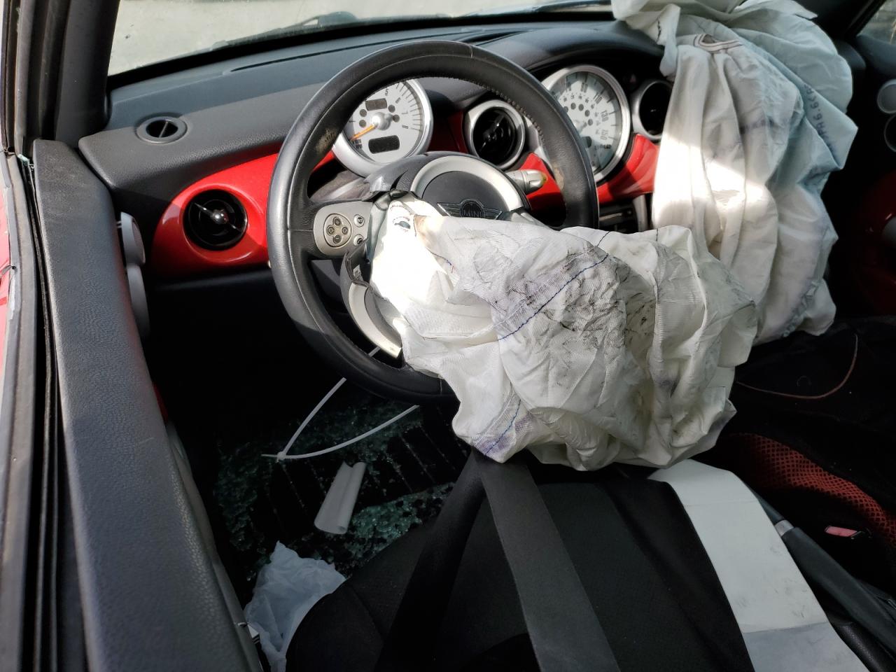 2005 MINI Cooper - Image 8