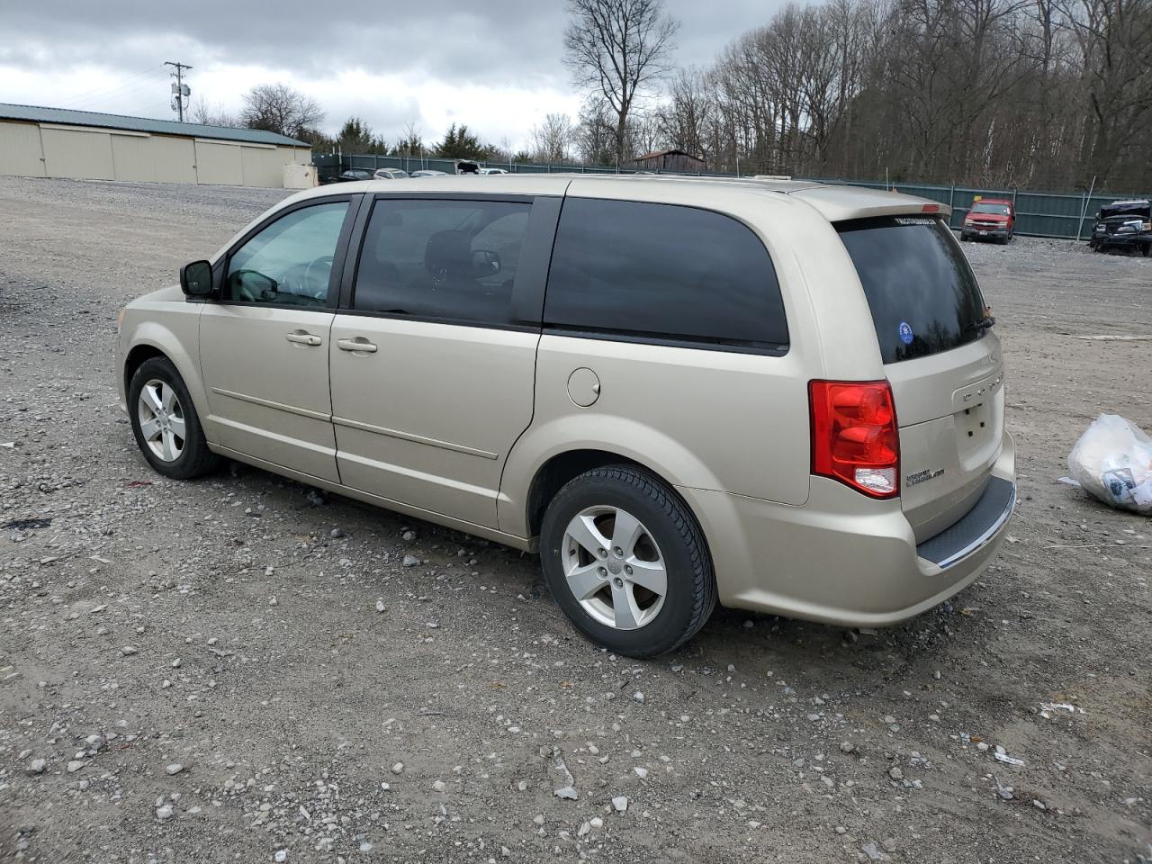 VIN 2C4RDGBG0DR639327 2013 DODGE CARAVAN no.2