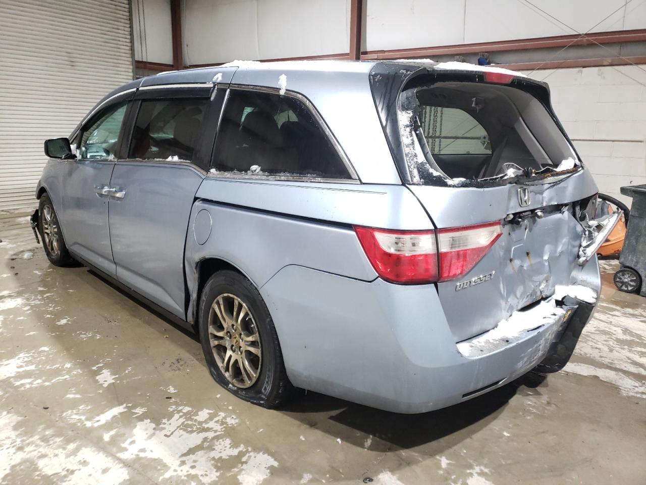 2012 Honda Odyssey - Image 2