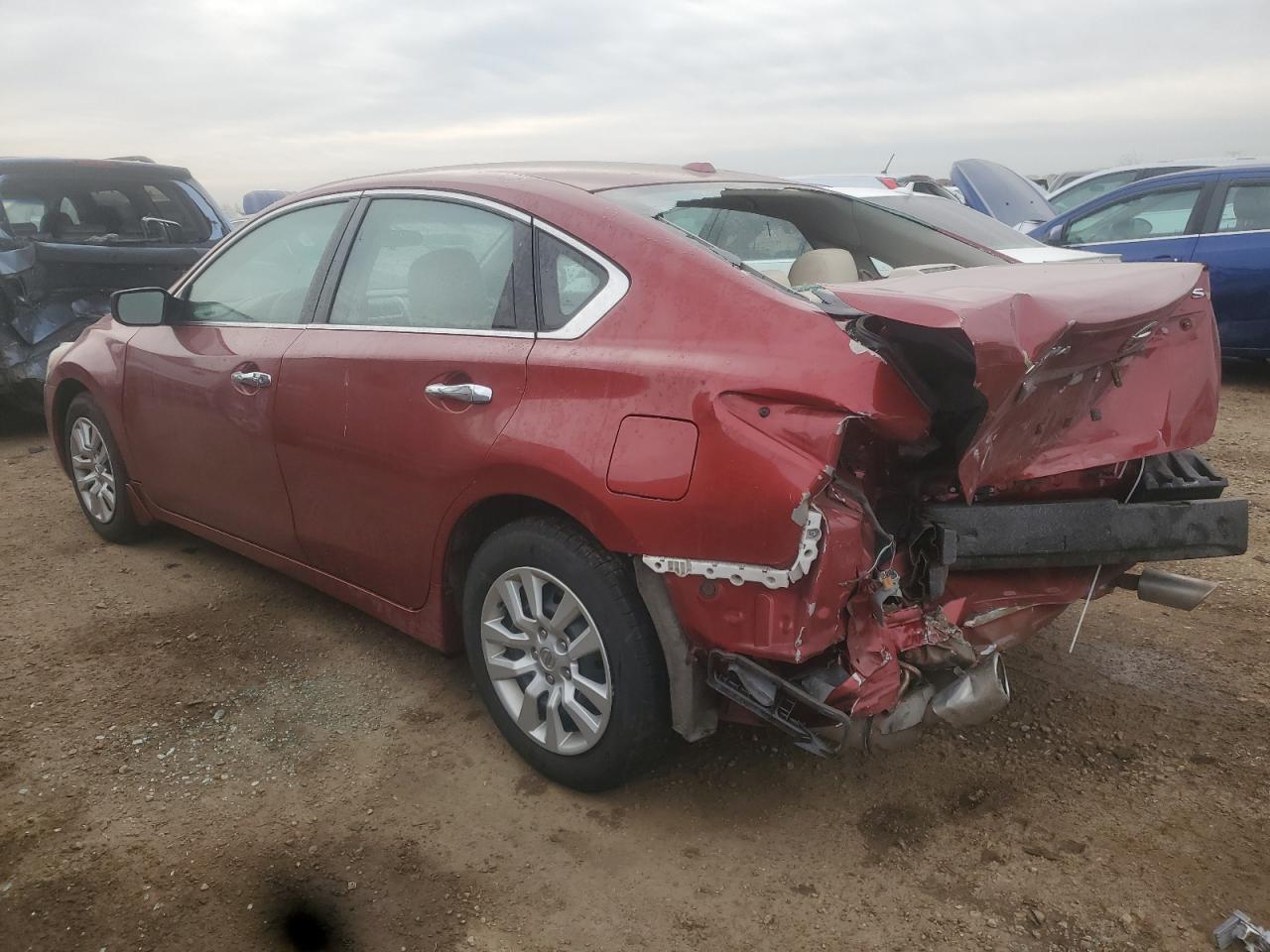 2015 Nissan Altima - Image 2