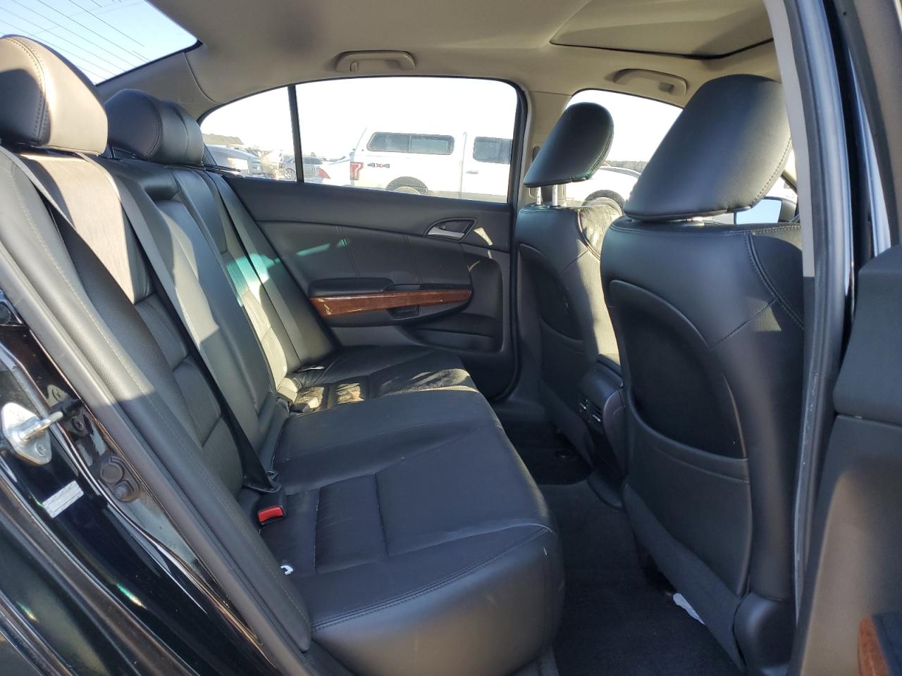 2011 Honda Accord - Image 10