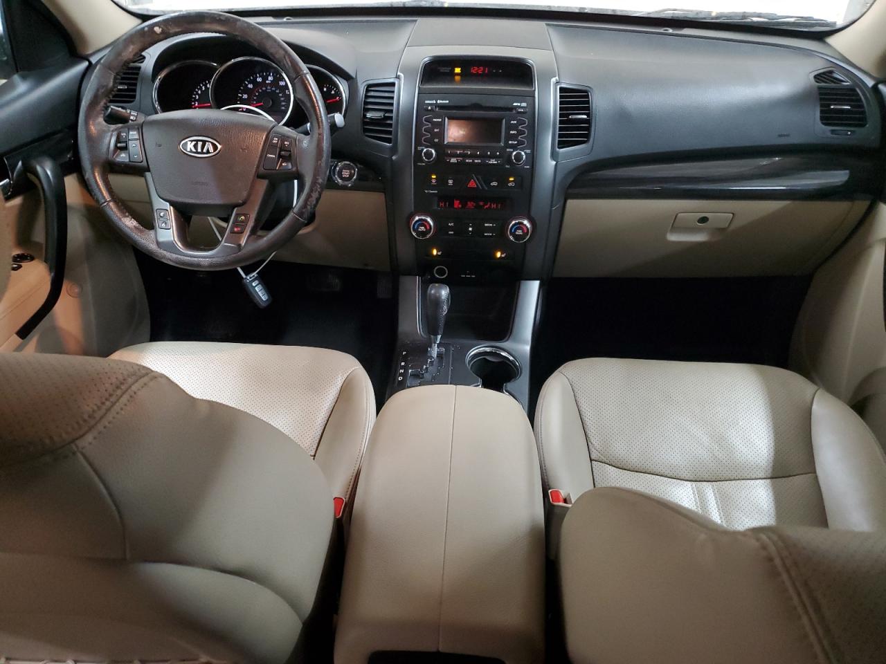 2011 Kia Sorento - Image 8