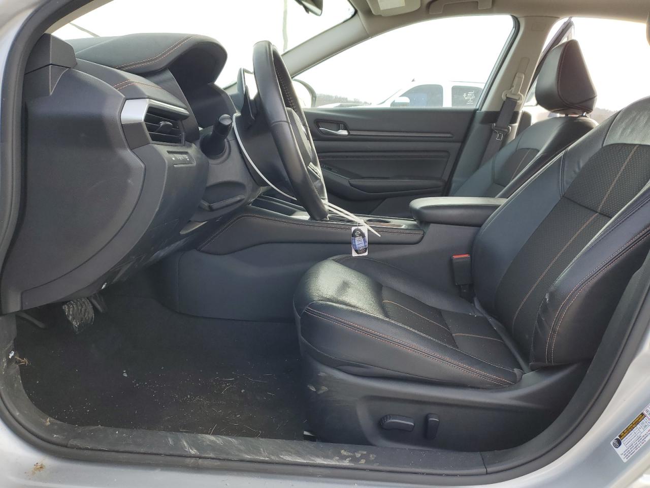 2022 Nissan Altima - Image 7