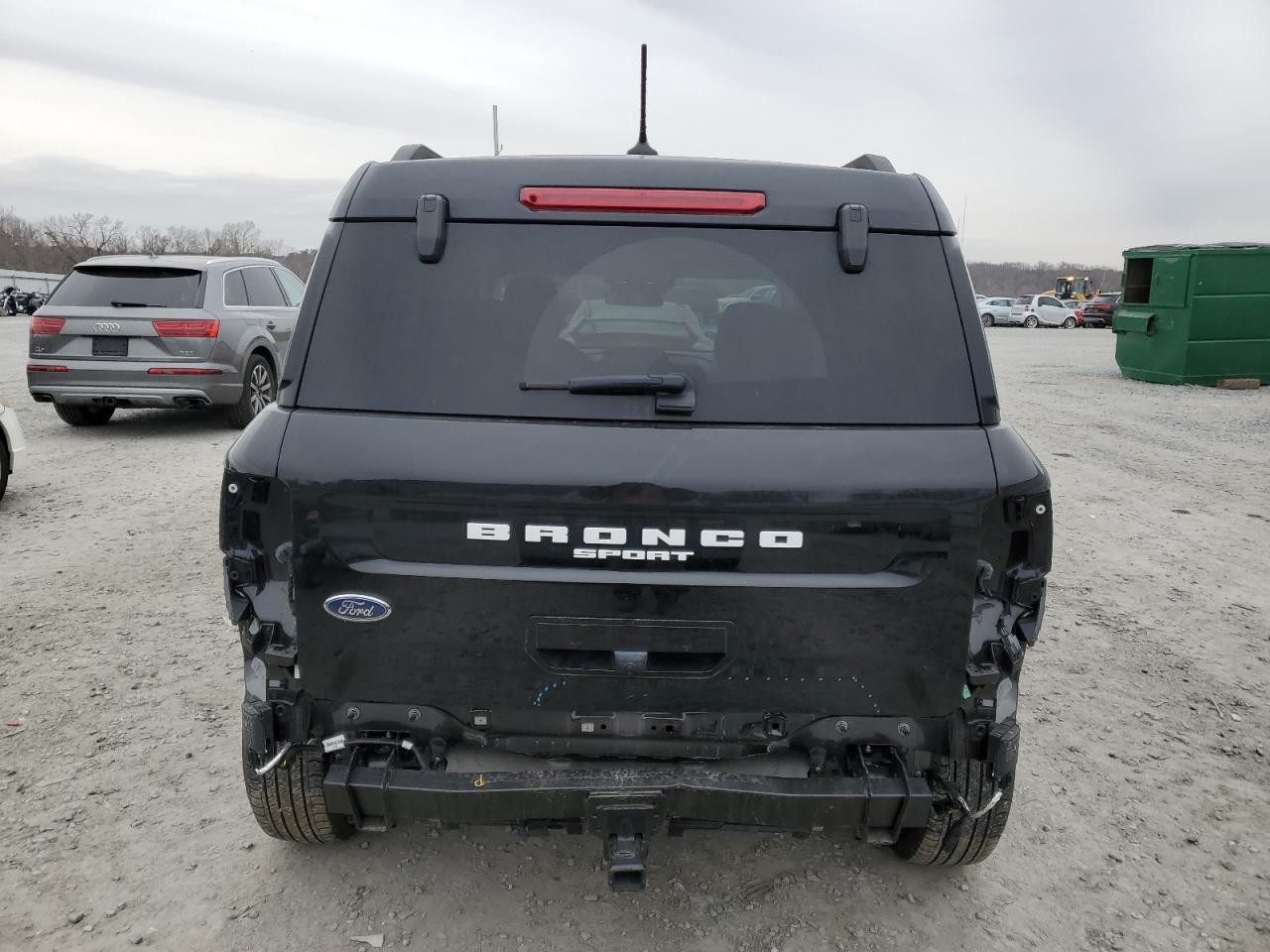 2022 Ford Bronco - Image 6